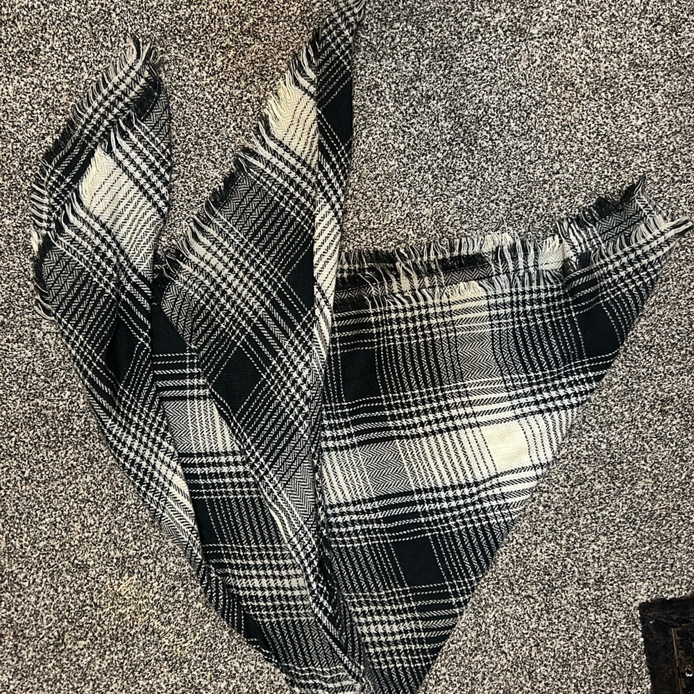 Black and White Plaid Scarf